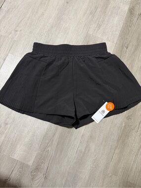 Women’s Black Athletic Pull-On Shorts with Elastic Waist